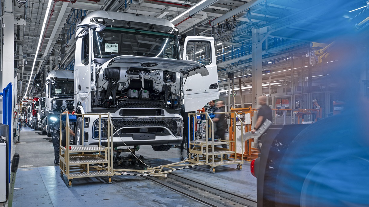 Daimler Truck feiert Serienstart des Mercedes Benz eActros 600 für den Fernverkehr in Wörth Daimler Truck celebrates series launch of the Mercedes Benz eActros 600 for long distance haulage in Wörth