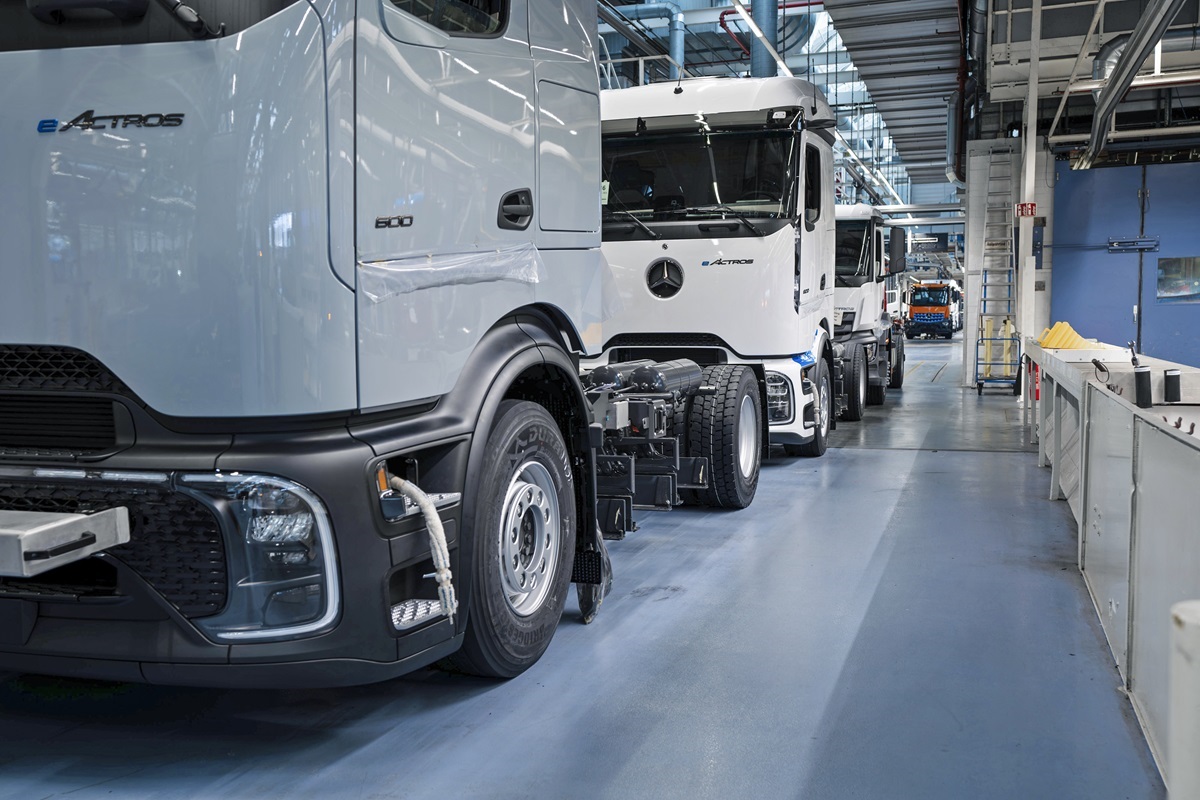 Daimler Truck feiert Serienstart des Mercedes Benz eActros 600 für den Fernverkehr in Wörth Daimler Truck celebrates series launch of the Mercedes Benz eActros 600 for long distance haulage in Wörth